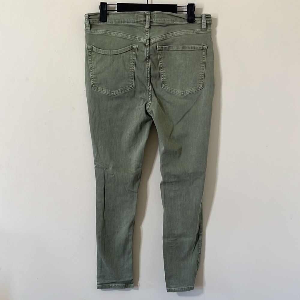 Free People Moss High Rise Distressed Busted Knee Skinny Jeans Size 31 - Picture 7 of 12